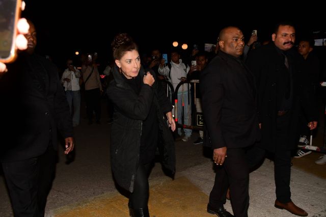 أنوشكا في عزاء نبيل الحلفاوي