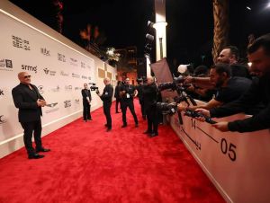 نجوم العالم يجتمعون في افتتاح "مهرجان البحر الأحمر السينمائي الدولي"