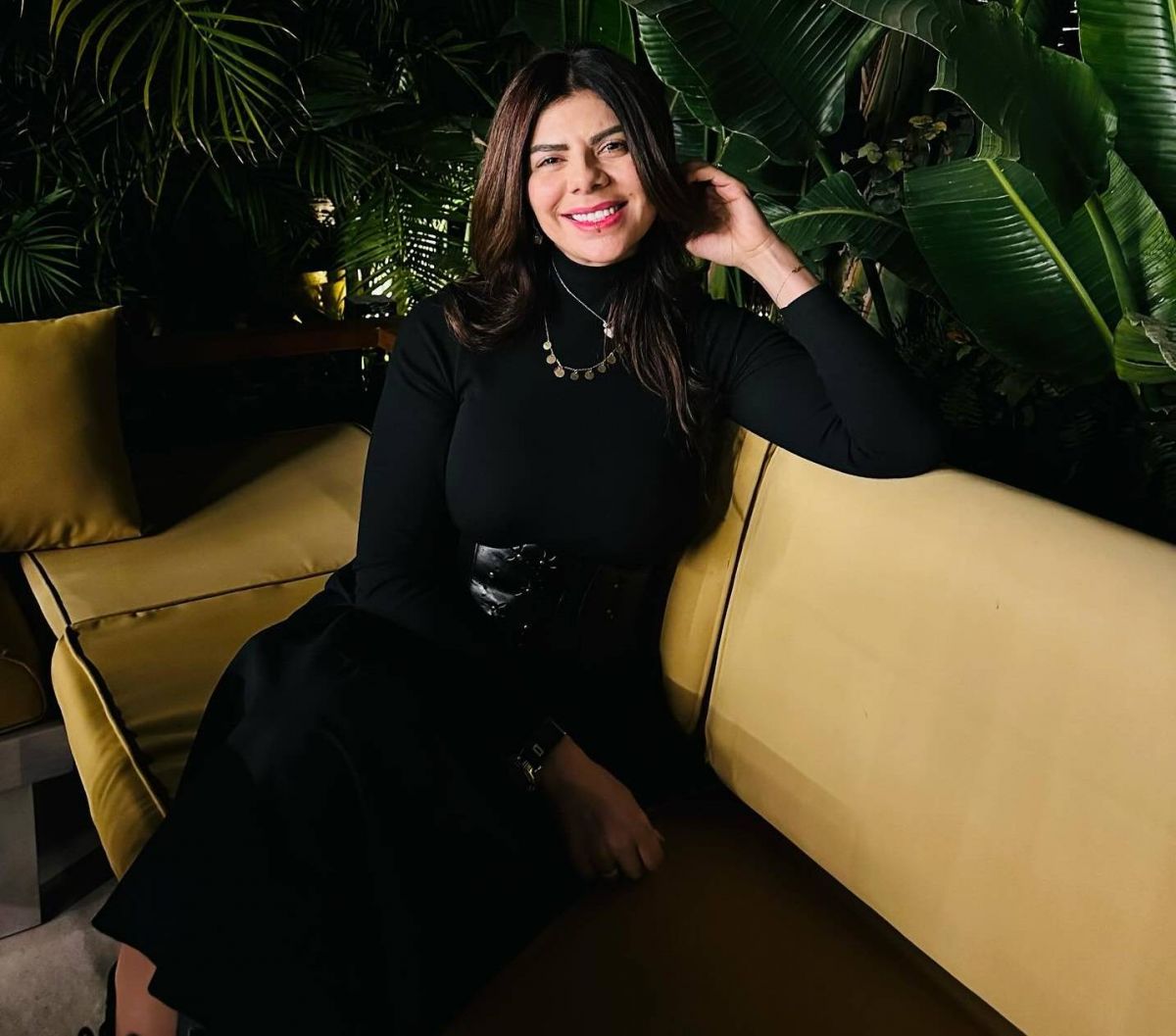 أميرة فتحي في تصريحات مثيرة عن عمليات التجميل والشائعات