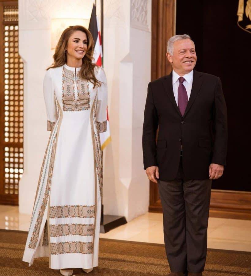 الملكة رانيا بتصميم إيمان أحمد الملكة رانيا بتصميم إيمان أحمد