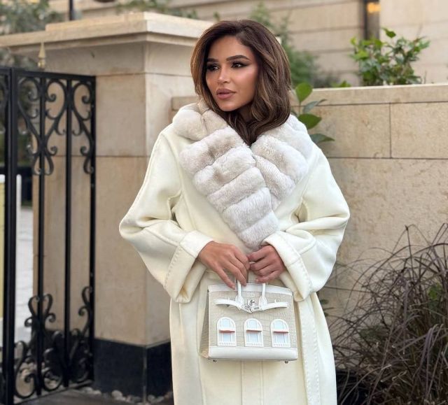 نهى نبيل بين أزمة سحب الجنسية منها والموضة... الأناقة لا تغيب