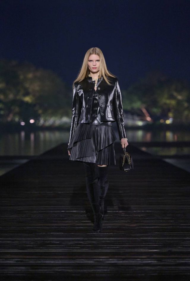 chanel 2024-2025 metiers dart collection