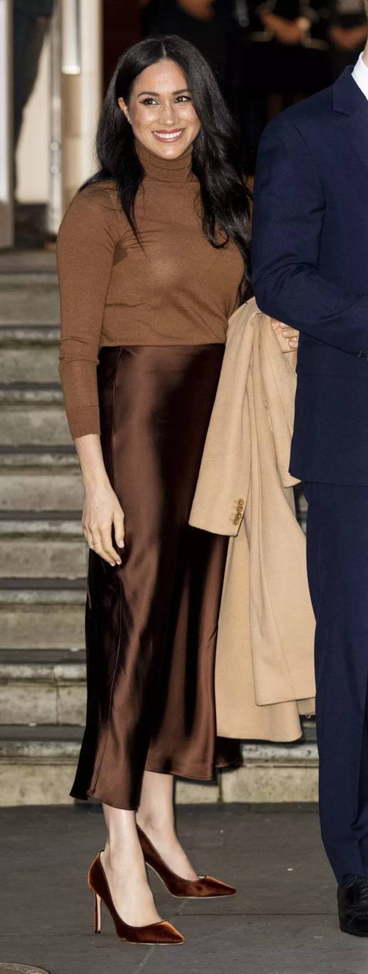 ميغان ماركل تحب الألوان الترابية 