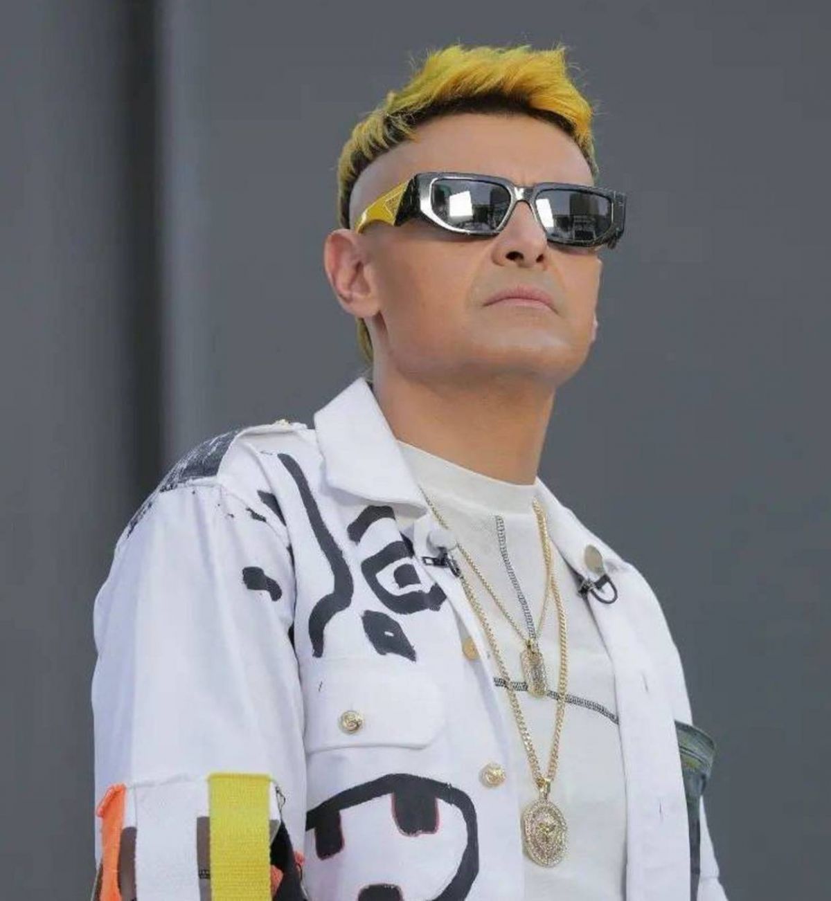 رامز جلال يفاجئ جمهور Joy Awards وتسريبات عن برنامجه الجديد (فيديو)