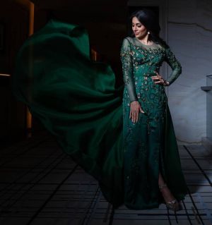 فساتين الورود المطرّزة تهيمن على حفل Joy Awards