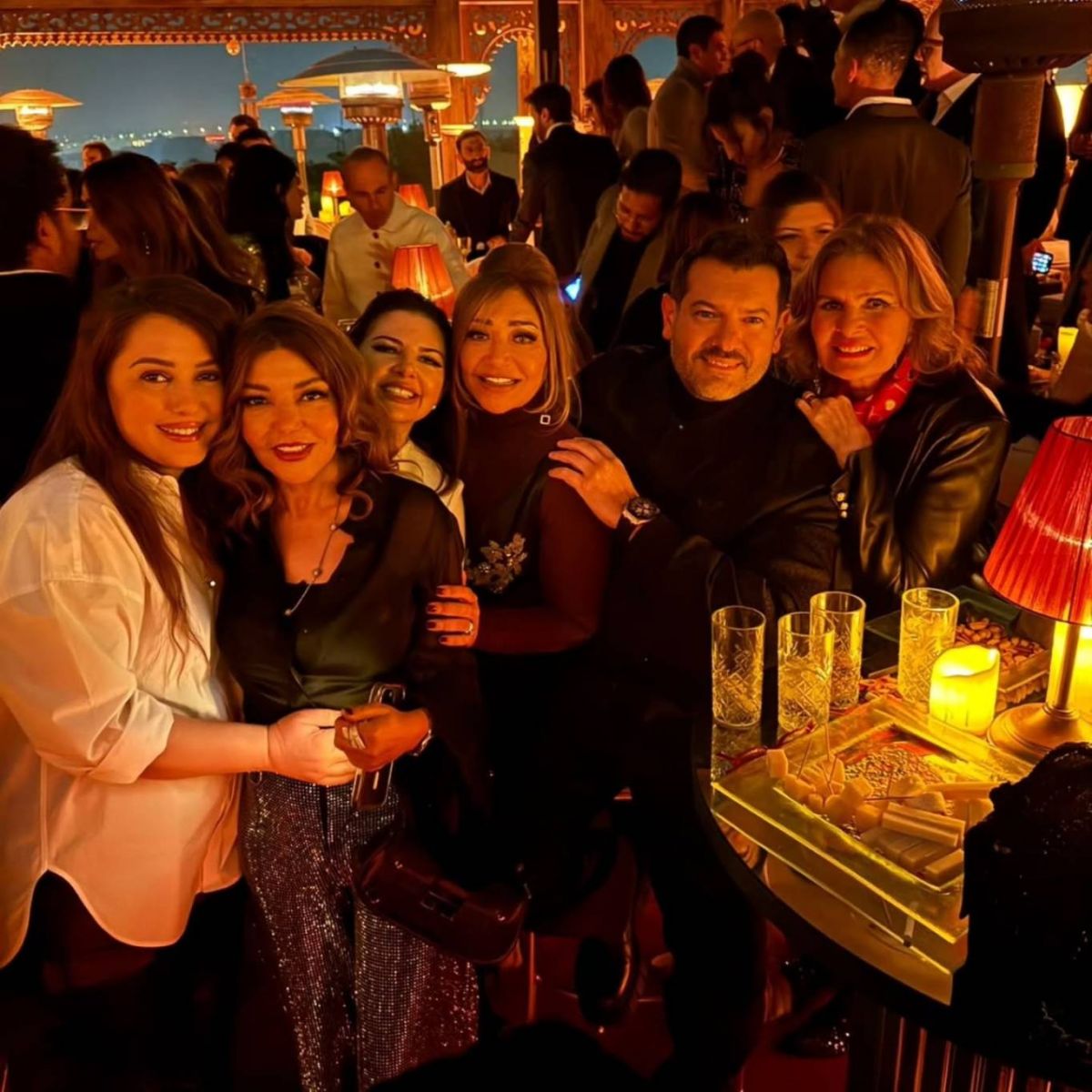 ليلى علوي ويسرا ونجوم الفن في عيد ميلاد محمد السعدي (صور)