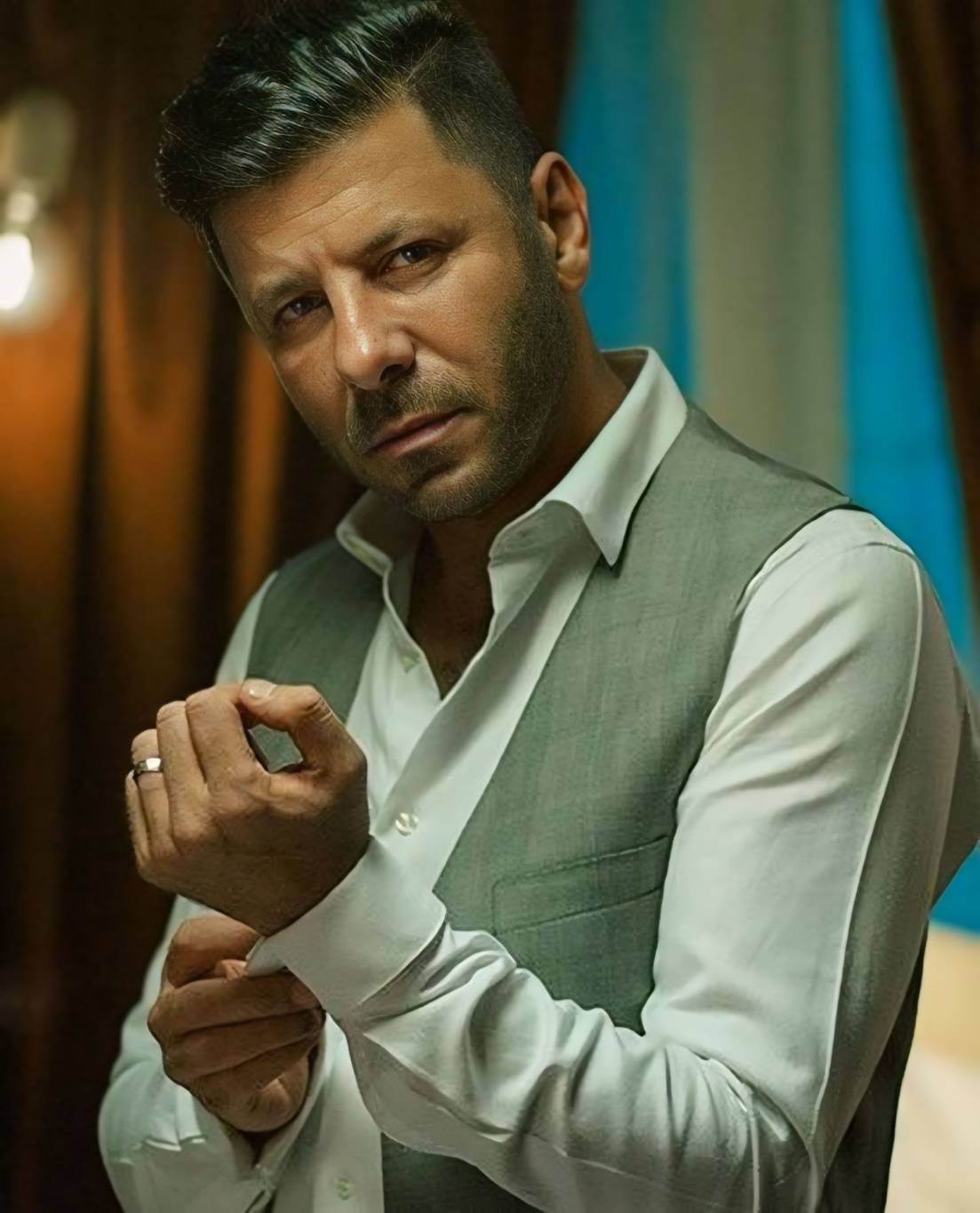 إياد نصار يكشف مفاجآت عن علاقته بوالده