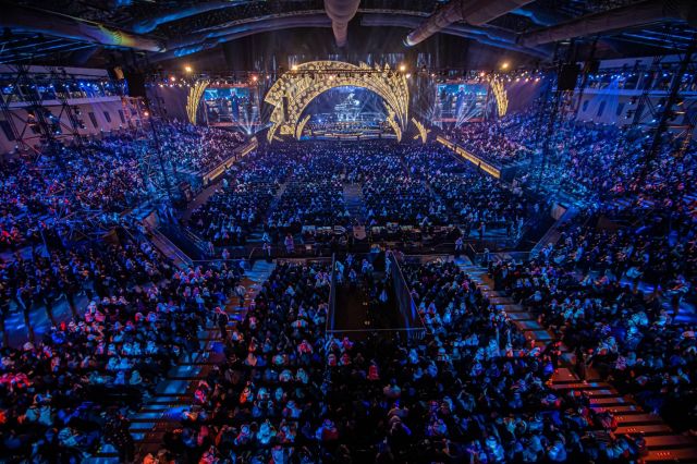 حفل عبد المجيد عبد الله