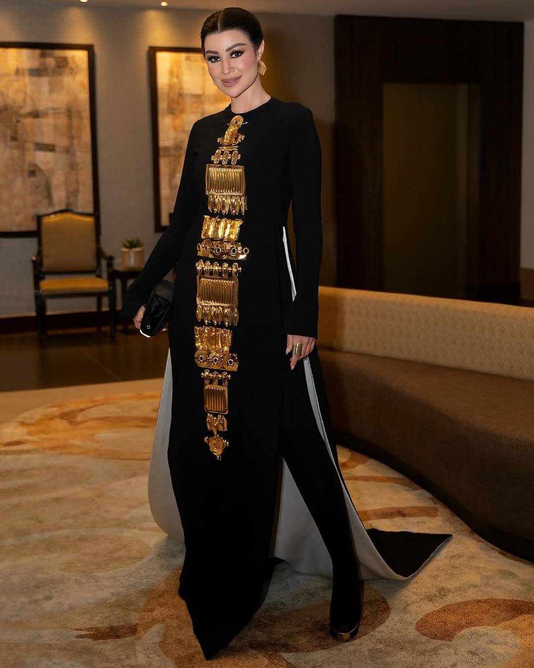 أروى جودة تعقد قرانها بملابس كاجوال وطرحة ناعمة