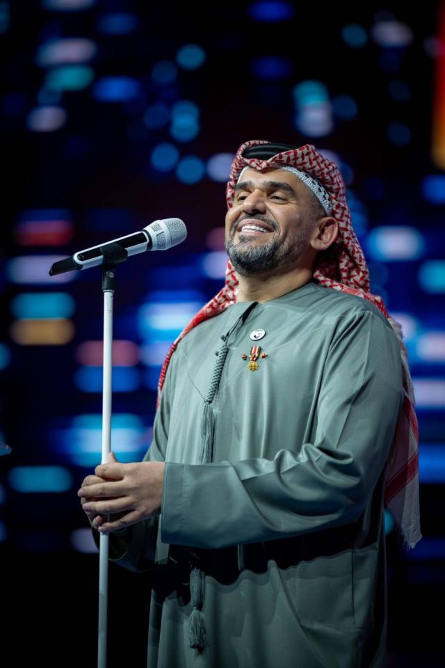 حسين الجسمي يُلهب مشاعر أكثر من 100 ألف شخص في حفل أسطوري بدبي