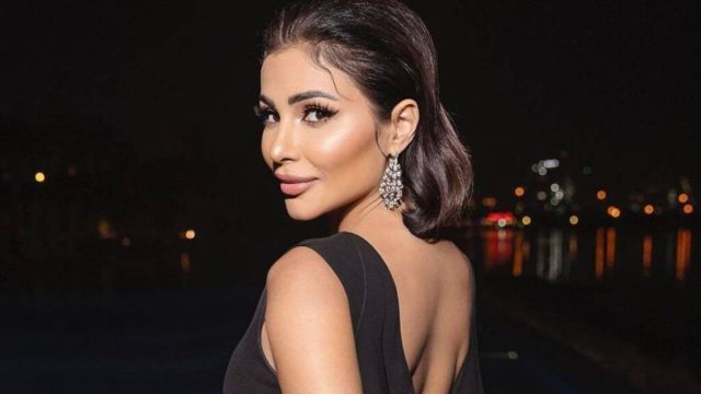 مهيرة عبد العزيز