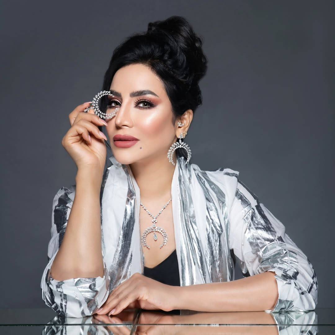 لجين عمران تتألق بمجوهرات Messika: بداية العام بأناقة وفخامة