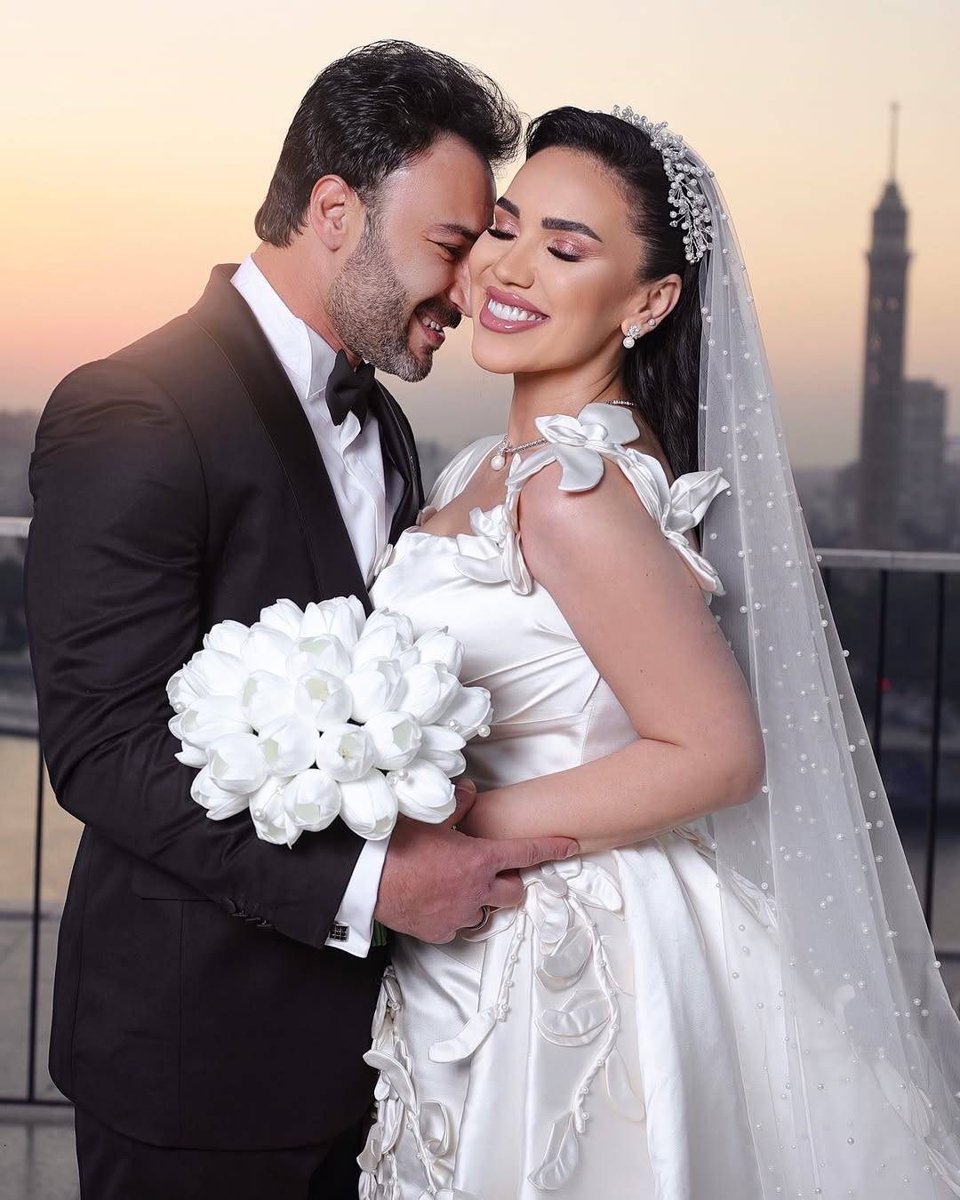 بعد جدل زفافها... ملحّن مصري يدعم مي فاروق بفيديو خاص