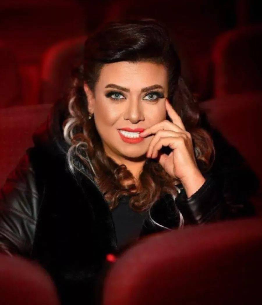 نشوى مصطفى تنهار باكية في أول ظهور بعد وفاة زوجها (فيديو)