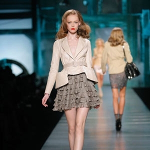 الألبسة الجاهزة من 'ديور' Dior