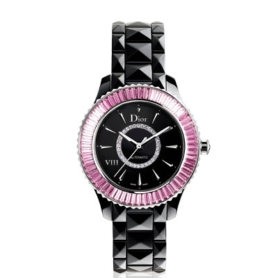 ساعة الترف والبساطة...