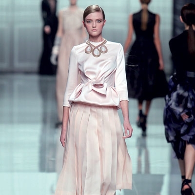 Dior الرومانسية  وردية رمادية