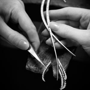 الرقي بريشة شانيل 