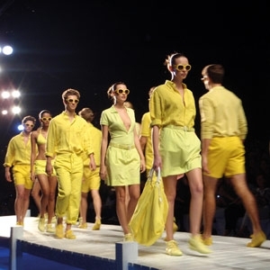 الملابس الرياضيّة من LACOSTE