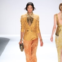 ELIE TAHARI نار مشتعلة