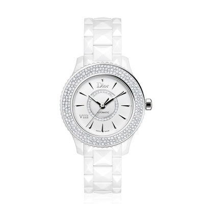 ساعات أنيقة