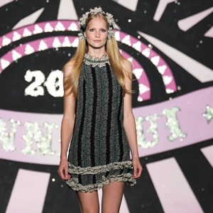 مجموعة ANNA SUI هذا الصيف