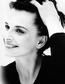 جولييت بينوش: أخاف ألا أحقق أنوثتي