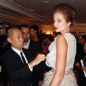 عرض JASON WU