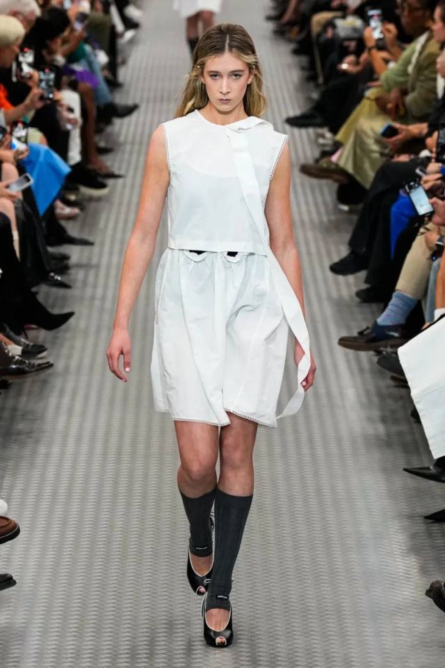 صنداي روز على المنصة للمرة الأولى