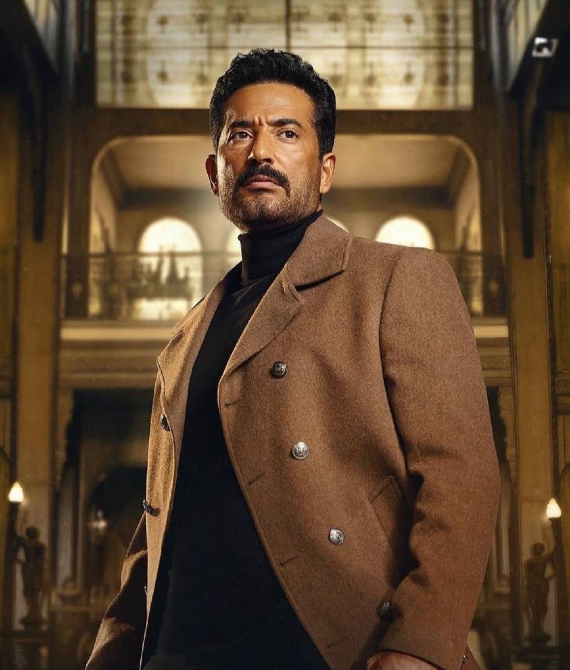 انتقادات حادة لعمرو سعد بسبب صورة في مسلسله