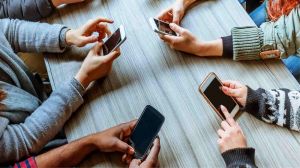 متلازمة جديدة تصيب 89% من مستخدمي الهواتف الذكية!