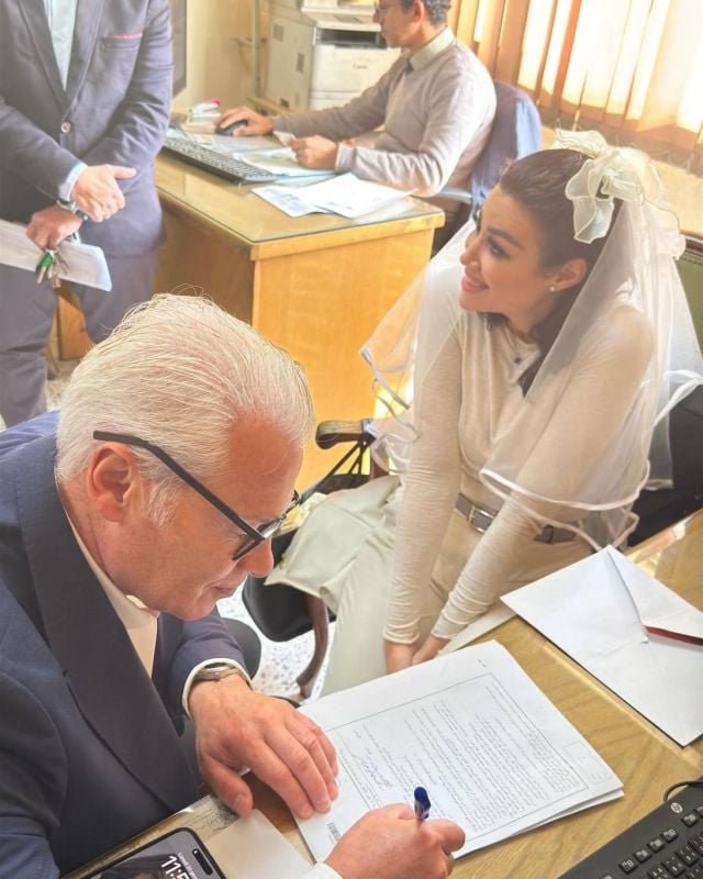 أروى جودة وزوجها لحظة عقد القران