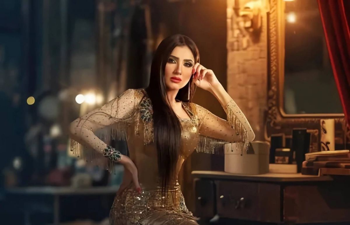 خبايا وخفايا عالم الرقص الشرقي تكشفها مي عمر في 