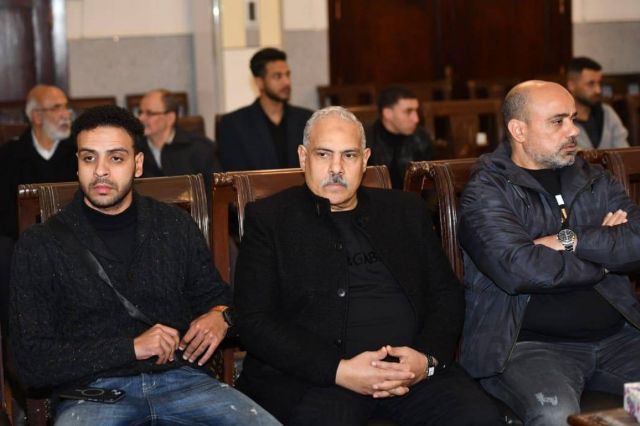 محمد رضوان أثناء تقديم واجب العزاء