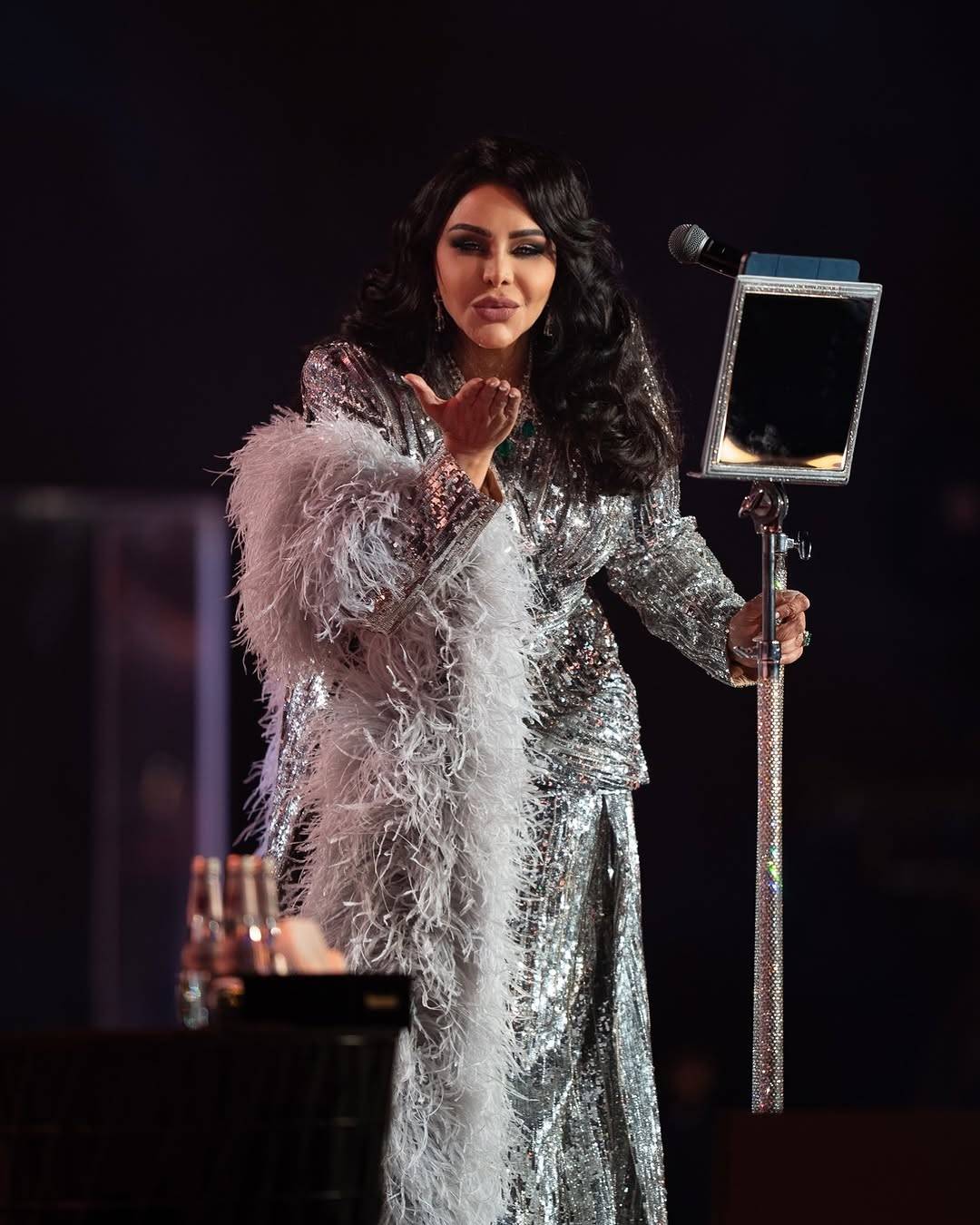 أحلام تحقق حلم حياتها وتوثق رد فعلها الطفولي (فيديو)