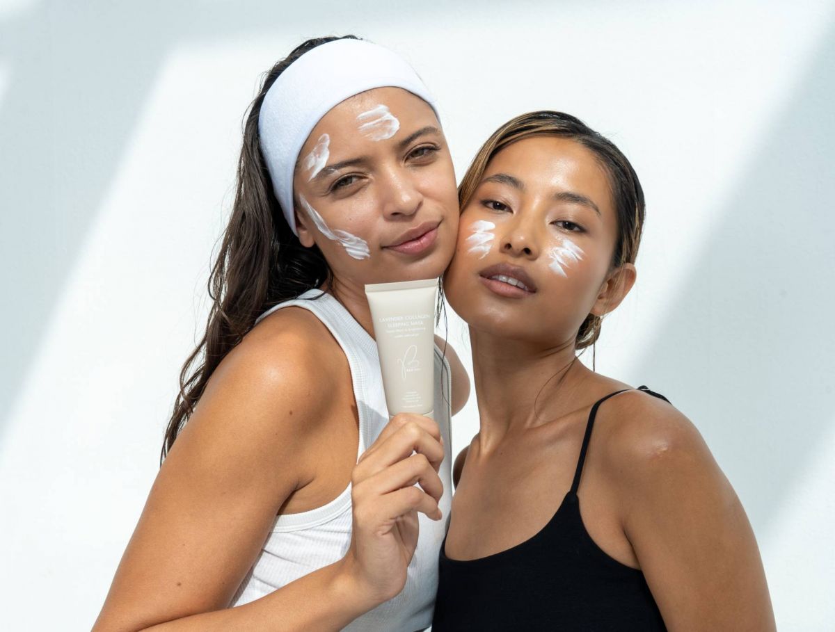 بلقيس فتحي تكشف ماسك النوم الخاص بها: جديد بالكولاجين والخُزامى من  Bex Beauty