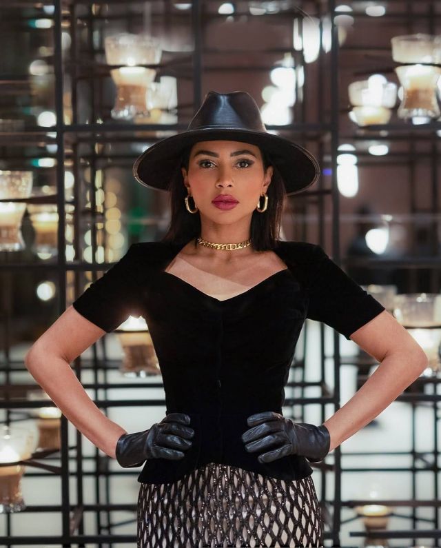 مهيرة عبد العزيز بإطلالة من كريستينا فيديلسكايا 