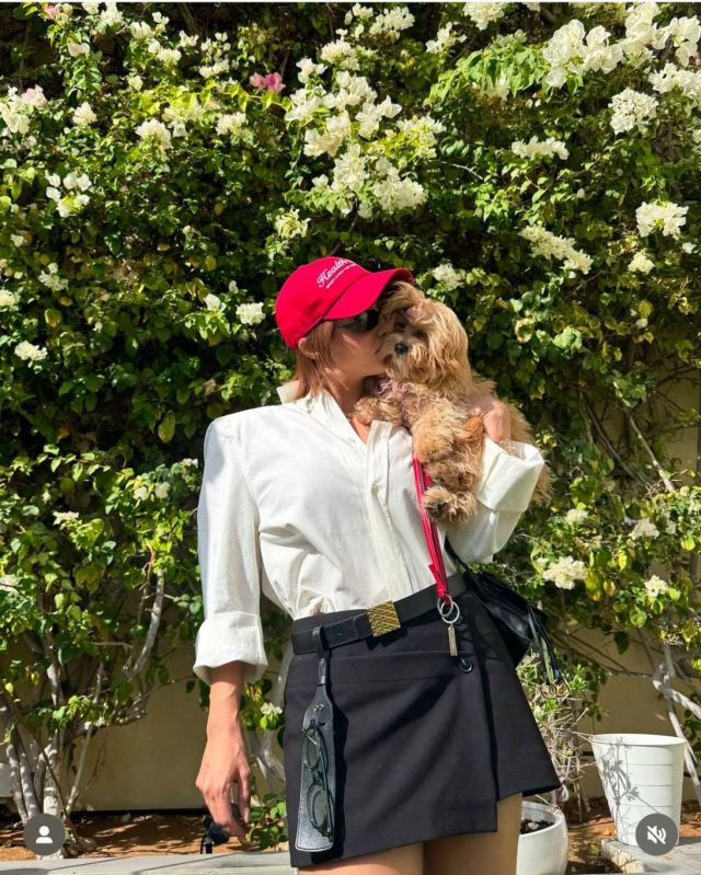 اطلالة كارن وازن الكلاسيكية والعصرية