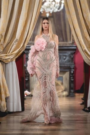 مجموعة ملوكية قدمها المصمم نبيل يونس في روما