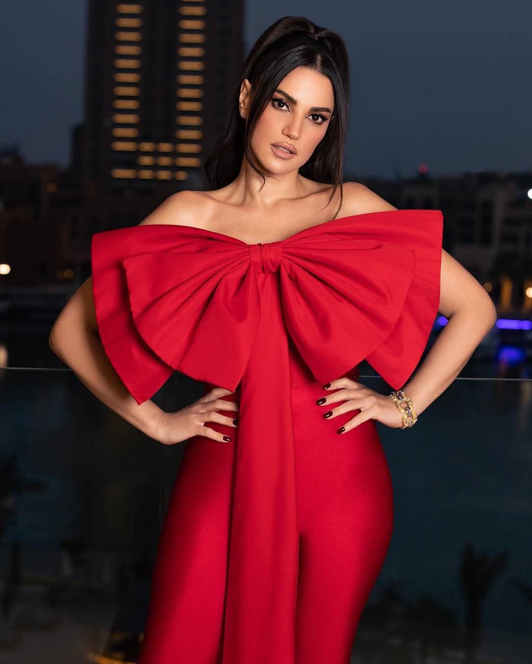 درّة تحتفل وزوجها بـ