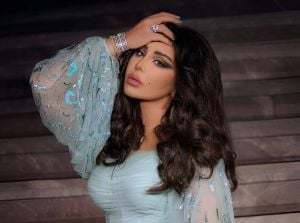 والد أحلام الشامسي الفنان الشعبي في فيديو نادر