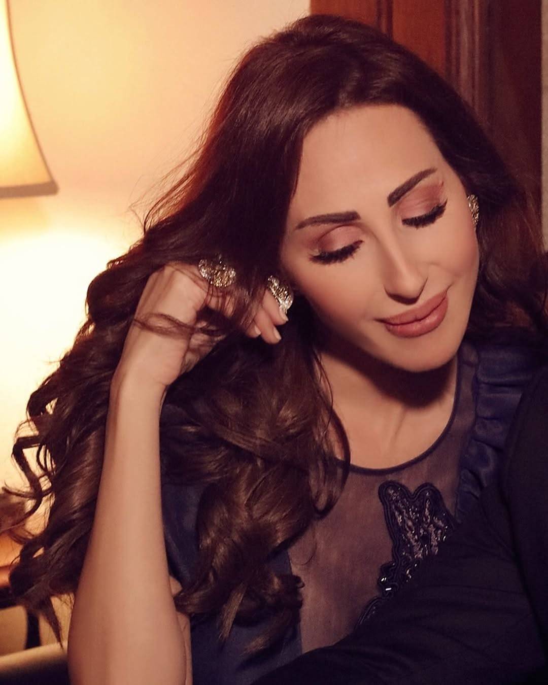 ورد الخال تنشر قصيدة الوداع الأخيرة لوالدتها الراحلة