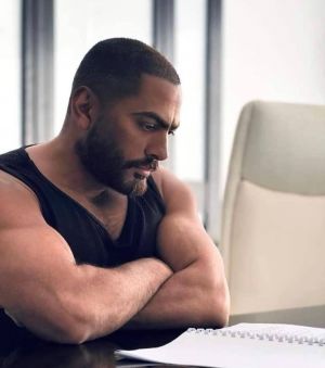 تامر حسني بأول ردّ حاسم على تصريحات طليقته (صور)