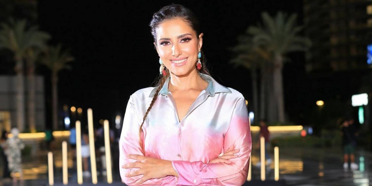 حنان مطاوع تحتفل بنجاح مسلسلها وتعتذر لجمهورها