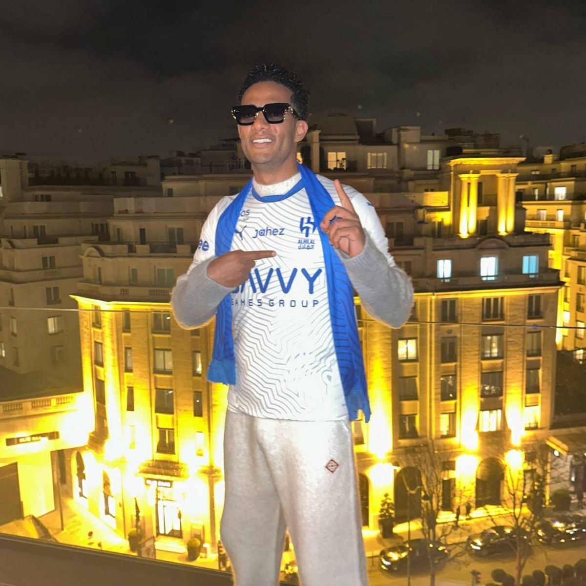 محمد رمضان يتسبب في أزمة مرورية (فيديو)