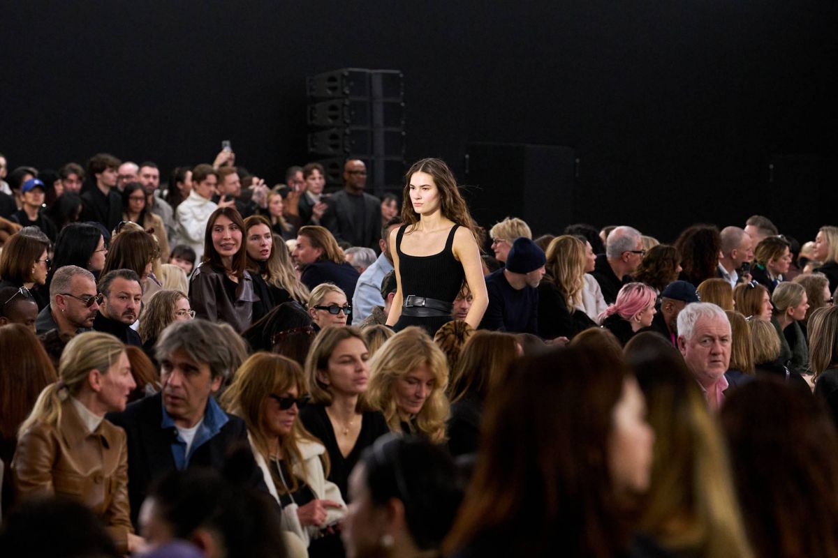 عرض Max Mara لخريف 25...الأناقة الدافئة والبساطة المعاصرة