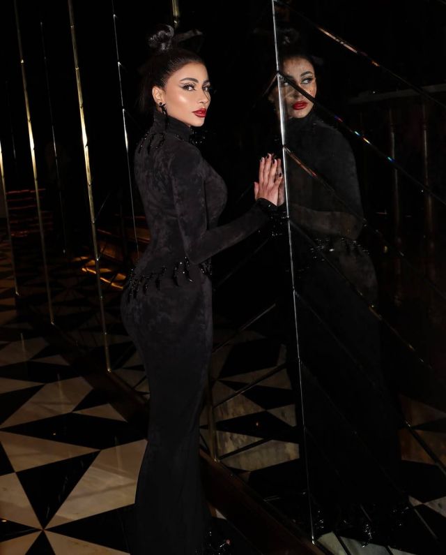 مهيرة بلوك متمرد ومحارب 