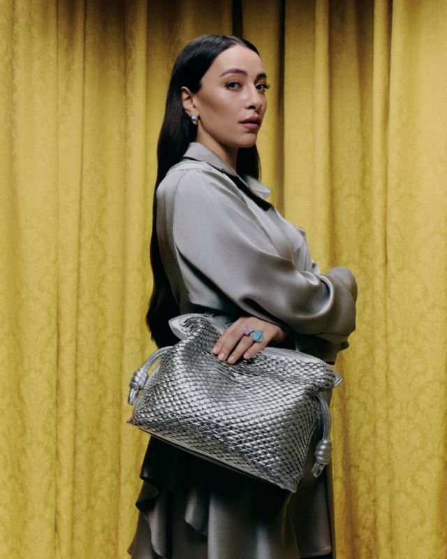 إطلالة من مجموعة رمضان من Loewe