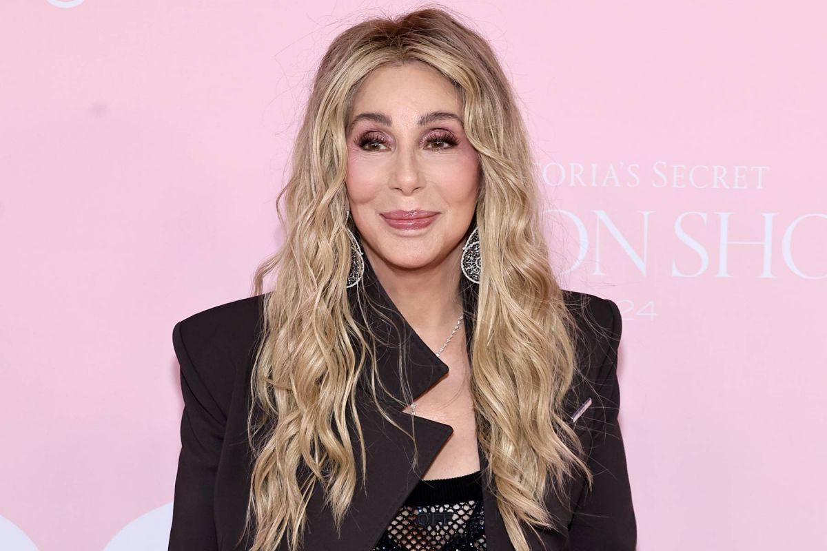 في سنّ الـ78... الكشف عن سرّ شباب Cher الدائم
