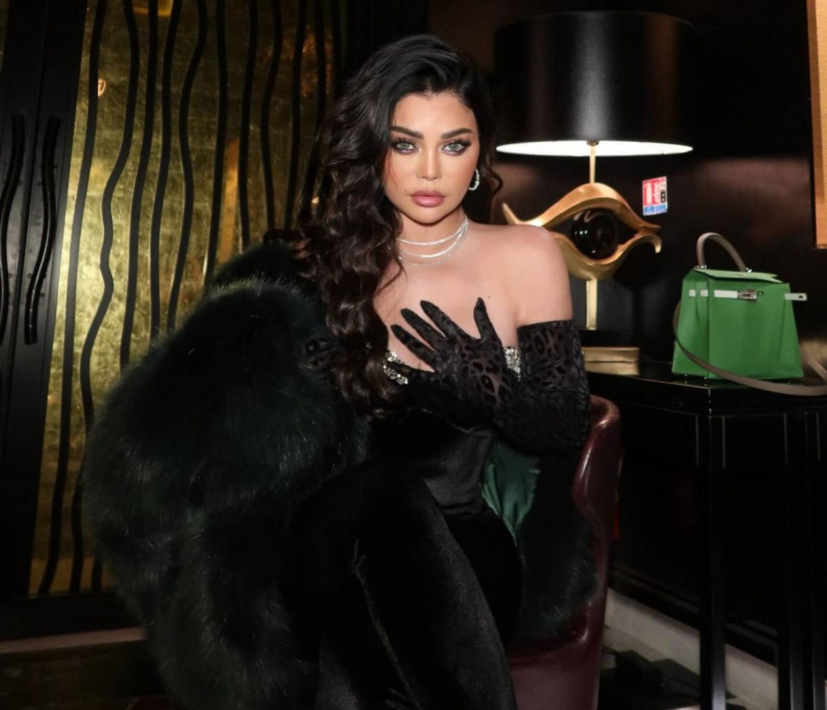 منع هيفاء وهبي من الغناء في مصر ومدير أعمالها يهدّد